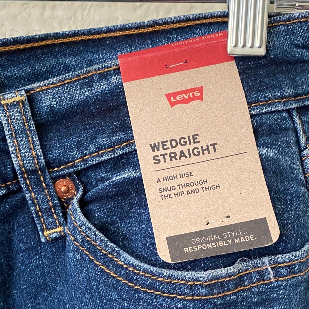Levi's wedgie straight Distressed Dark Blue Jeans - Picture 2 of 5